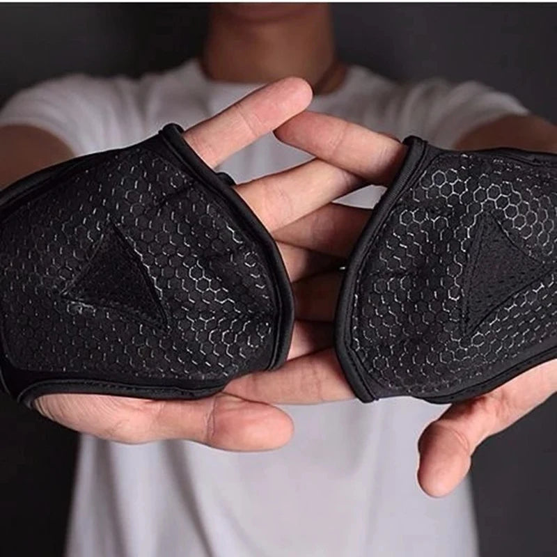 Gants de musculation utilisés pour les tractions – grip sécurisé sur barre