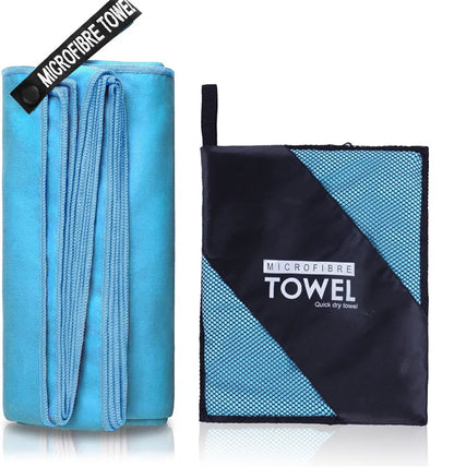 Serviette microfibre bleu ciel douce et légère avec sac, idéale pour le fitness, le yoga et les voyages.