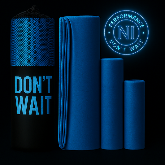 Serviette microfibre sport premium bleue avec logo N.I Performance et slogan Don’t Wait.